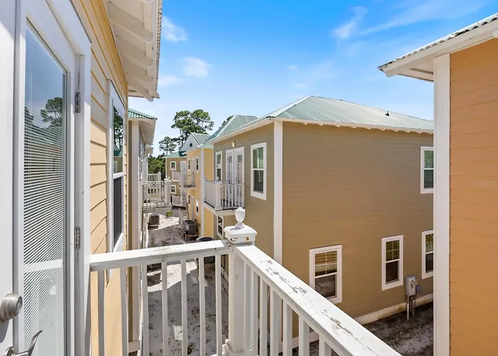 Apartment Captain No Shoes 8b By Pkrm Pensacola